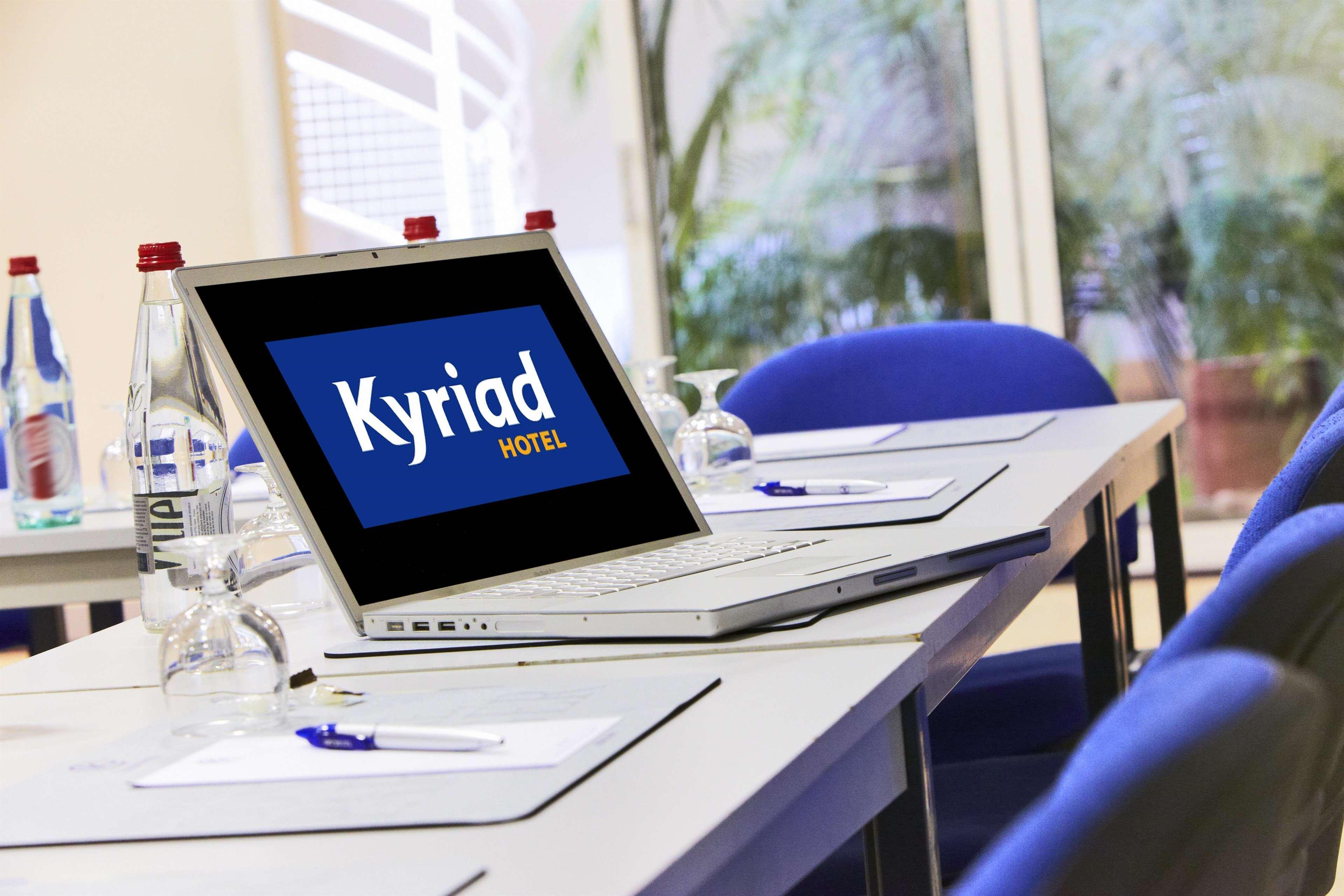 Kyriad Hotel Tours Centre Exterior foto